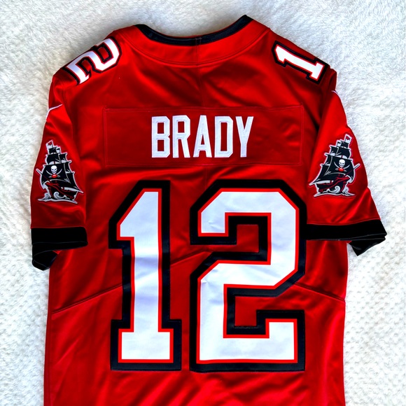 Tom Brady Tampa Bay Buccaneers Jersey - Picture 2 of 4